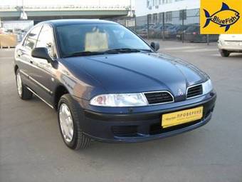 2001 Mitsubishi Carisma Images