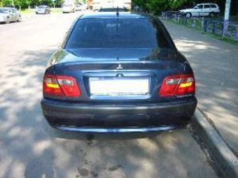 2001 Mitsubishi Carisma Pictures