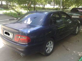 2001 Mitsubishi Carisma Pictures