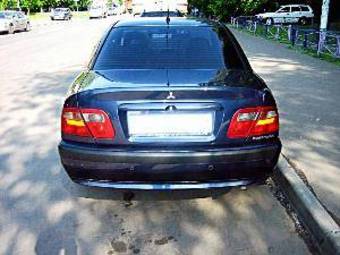 2001 Mitsubishi Carisma Photos