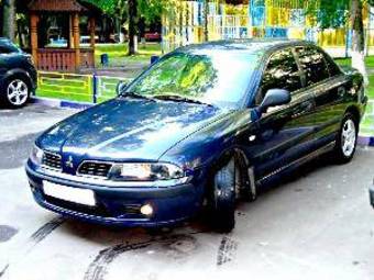 2001 Mitsubishi Carisma Photos