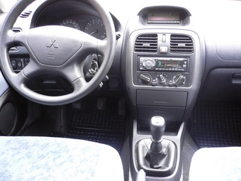 2002 Carisma