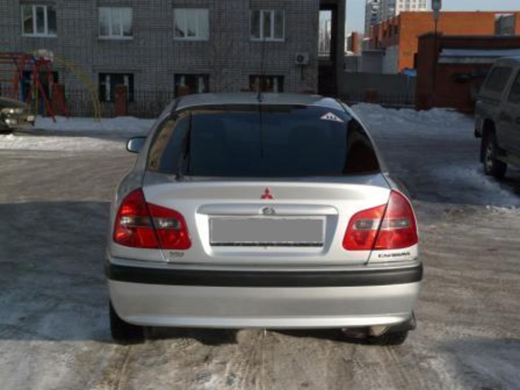 2002 Mitsubishi Carisma