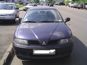 2002 Mitsubishi Carisma Photos