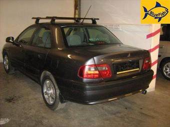 2002 Mitsubishi Carisma Images