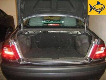 2002 Mitsubishi Carisma Photos