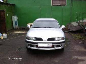 2002 Mitsubishi Carisma Photos