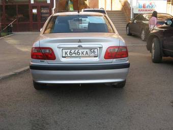 2002 Mitsubishi Carisma Pictures