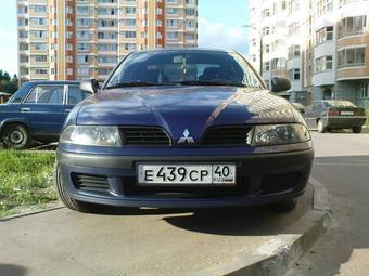 2002 Mitsubishi Carisma Photos