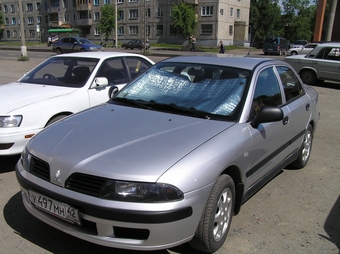 2003 Mitsubishi Carisma