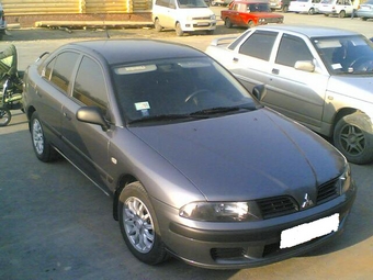 2003 Mitsubishi Carisma