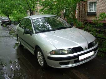 2003 Mitsubishi Carisma