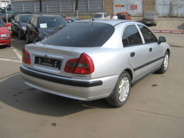 2003 Mitsubishi Carisma