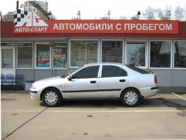 2003 Mitsubishi Carisma
