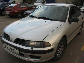 2003 Mitsubishi Carisma Images