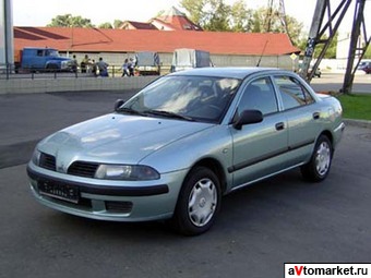 2003 Mitsubishi Carisma Images