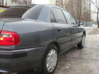 2003 Mitsubishi Carisma Pics