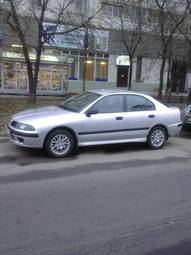 2003 Mitsubishi Carisma Images