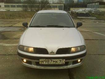 2003 Mitsubishi Carisma Pictures