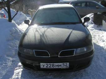 2003 Mitsubishi Carisma Pictures