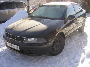 2003 Mitsubishi Carisma Photos