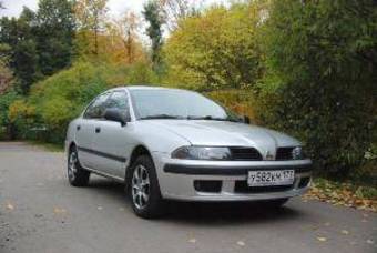 2003 Mitsubishi Carisma Photos
