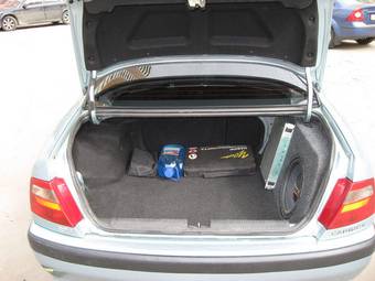 2003 Mitsubishi Carisma Photos