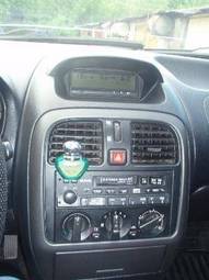 2003 Mitsubishi Carisma Photos