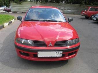 2003 Mitsubishi Carisma Photos