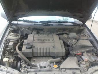 2003 Mitsubishi Carisma Pictures