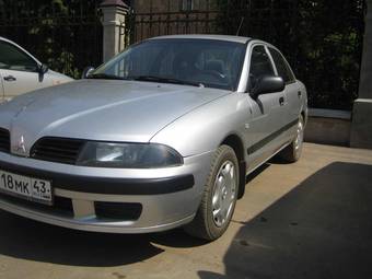 2003 Mitsubishi Carisma Pictures