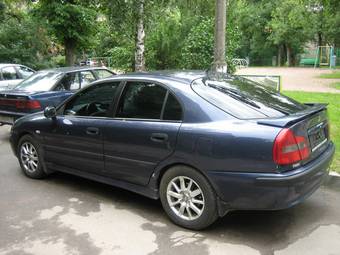 2003 Mitsubishi Carisma Photos