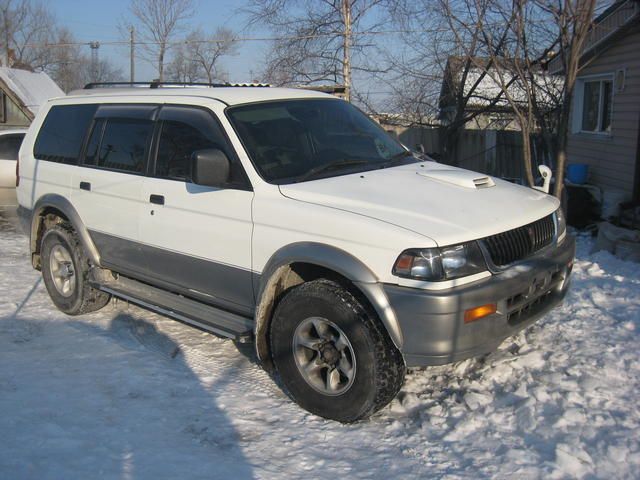 1996 Mitsubishi Challenger