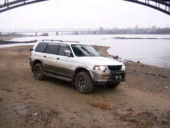 Mitsubishi Challenger