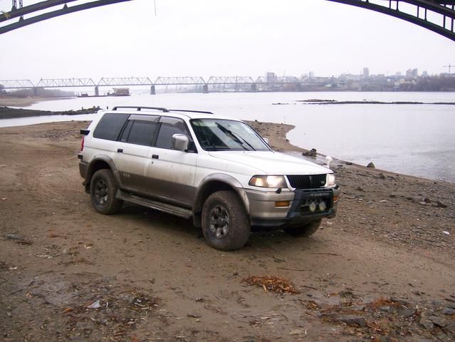 1996 Mitsubishi Challenger