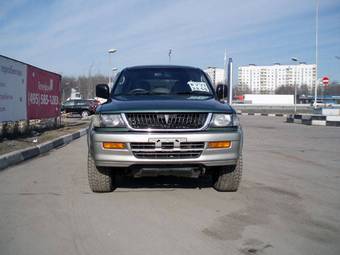 1996 Mitsubishi Challenger Photos