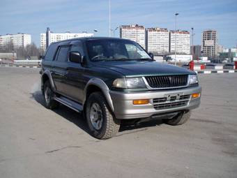 1996 Mitsubishi Challenger Pictures