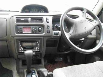 1996 Mitsubishi Challenger Photos