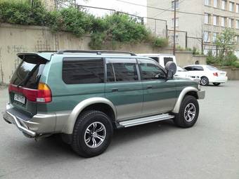 1996 Mitsubishi Challenger Photos