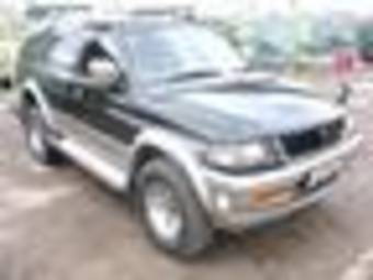 1996 Mitsubishi Challenger Photos