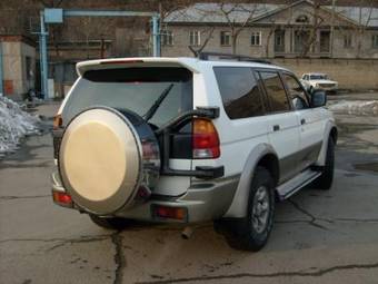 1996 Mitsubishi Challenger Photos