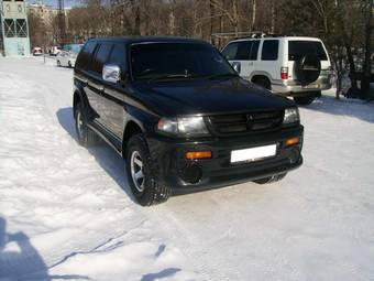 1997 Mitsubishi Challenger Pictures