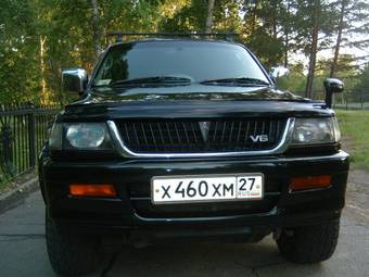 1997 Mitsubishi Challenger Pictures