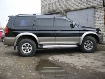 1997 Mitsubishi Challenger Photos