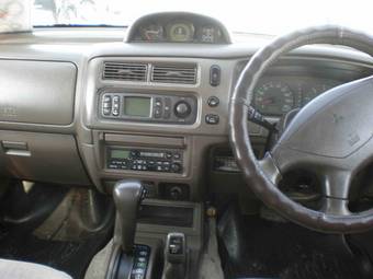 1998 Mitsubishi Challenger Pictures