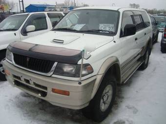 1998 Mitsubishi Challenger Photos