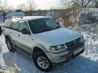 1998 Mitsubishi Challenger Pictures