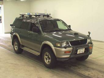 1998 Mitsubishi Challenger Pictures