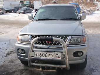 2000 Mitsubishi Challenger Photos