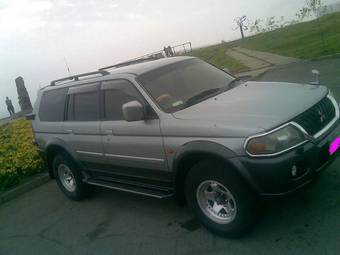 2000 Mitsubishi Challenger Pictures